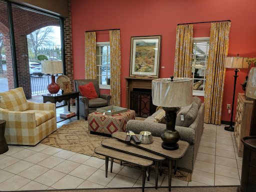 Shopping Mall «The Westover Gallery of Shops», reviews and photos, 1420 Westover Terrace, Greensboro, NC 27408, USA