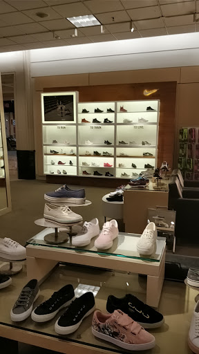 Department Store «Nordstrom Alderwood Mall», reviews and photos, 3200 184th St SW, Lynnwood, WA 98037, USA