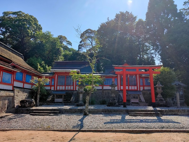 六柱神社(神波多神社境内)