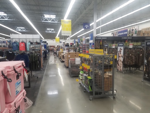 Sporting Goods Store «Academy Sports + Outdoors», reviews and photos, 9997 Crossing Way #800, Denham Springs, LA 70726, USA