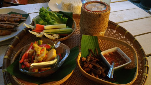 ร้านอาหารเจดอกบัว Dok Bua Vegetarian Restaurant