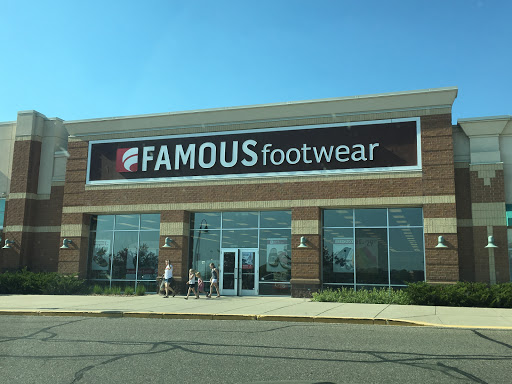 Famous Footwear, 12761 Riverdale Blvd, Coon Rapids, MN 55448, USA, 