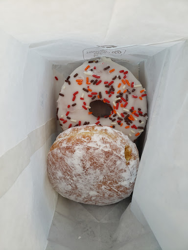 Donut Shop «Puffy Cream Donuts Plus», reviews and photos, 3390 Coachman Rd, Eagan, MN 55121, USA