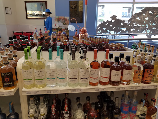 Liquor Store «Mecklenburg County ABC Store #25», reviews and photos, 4450 Randolph Rd #25, Charlotte, NC 28211, USA