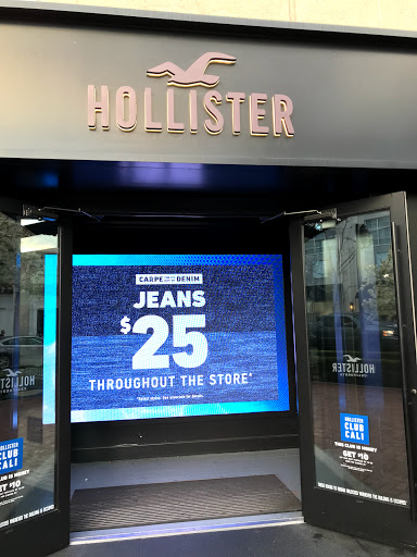 Clothing Store «Hollister Co.», reviews and photos, 12580 N Main St, Rancho Cucamonga, CA 91739, USA