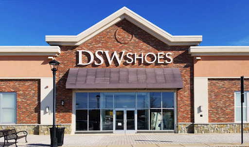 Shoe Store «DSW Designer Shoe Warehouse», reviews and photos, 180 Colony Pl, Plymouth, MA 02360, USA