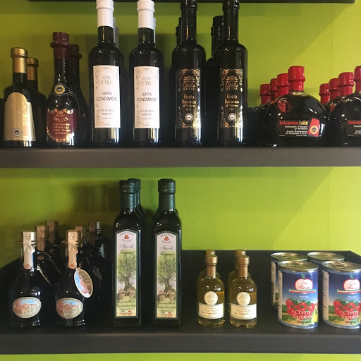 Kitchen Supply Store «bluecashew Kitchen Pharmacy», reviews and photos, 6423 Montgomery St #3, Rhinebeck, NY 12572, USA