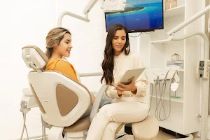 Odontología Dra. Natalia Prieto image