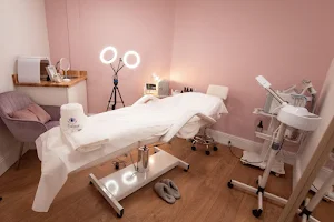 Essences Day Spa & Aesthetic Clinic image