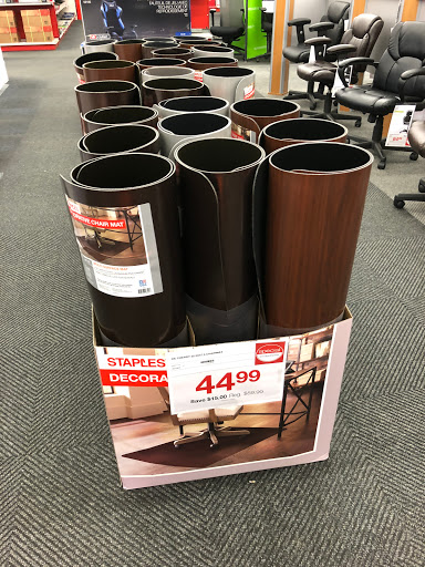 Office Supply Store «Staples», reviews and photos, 951 Viewmont Dr, Dickson City, PA 18519, USA