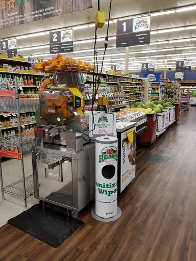 Grocery Store «Reams Grocery Springville», reviews and photos, 759 E 400 S, Springville, UT 84663, USA