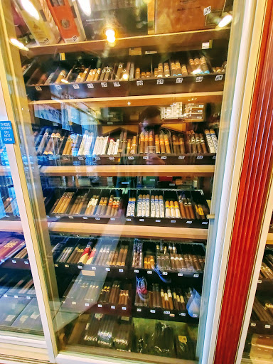 Cigar Shop «The Tinder Box at Easton», reviews and photos, 4028 Townsfair Way, Columbus, OH 43219, USA