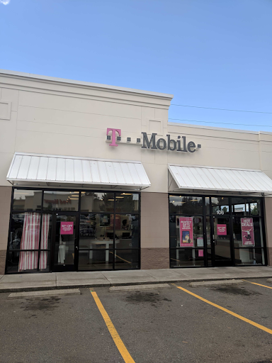 Cell Phone Store «T-Mobile», reviews and photos, 25246 Pacific Hwy S Suite 105, Kent, WA 98032, USA