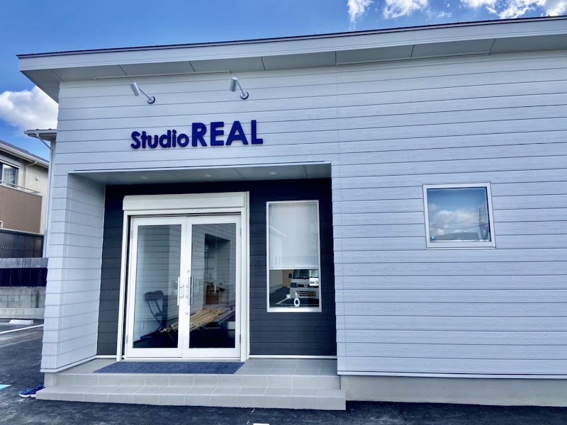 パーソナルジム Studio REAL スタジオ レアル