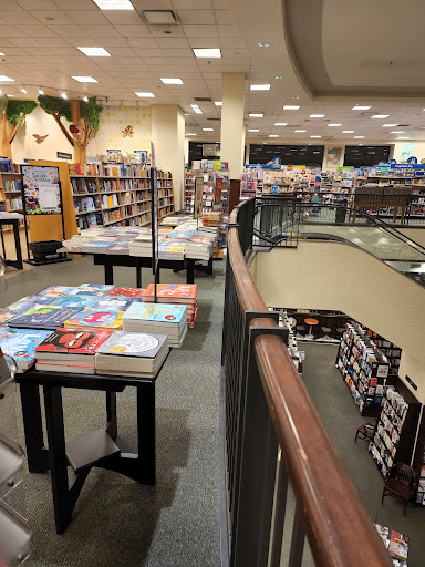 Book Store «Barnes & Noble Booksellers Ventura», reviews and photos, 4820 Telephone Rd, Ventura, CA 93003, USA