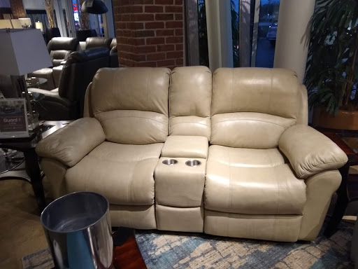 Furniture Store «Rooms To Go Furniture Store - Altamonte Springs», reviews and photos, 464 FL-436, Altamonte Springs, FL 32714, USA