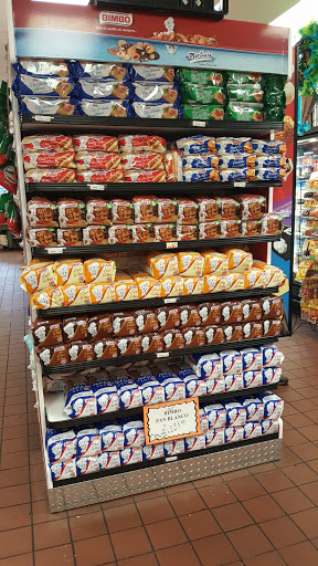 Grocery Store «Mendoza Grocery II», reviews and photos, 515 N Cedar Lake Rd, Round Lake, IL 60073, USA