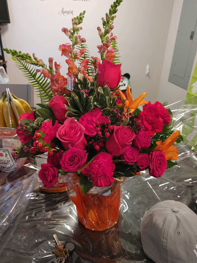 Florist «Bruce Flowers», reviews and photos, 454 Main Ave, Norwalk, CT 06851, USA