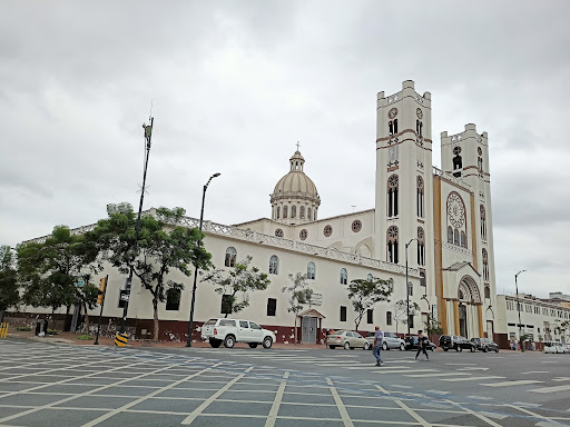 Iglesia Católica Nuestra Señora del Carmen (La Victoria) | Guayaquil