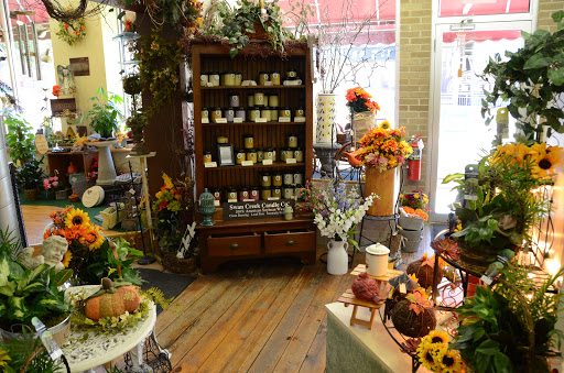 Florist «Yorkville Flower Shoppe», reviews and photos, 216 S Bridge St, Yorkville, IL 60560, USA