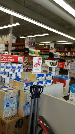 Office Supply Store «Staples», reviews and photos, 254 N Plainfield Rd #11, West Lebanon, NH 03784, USA