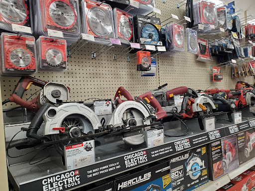 Hardware Store «Harbor Freight Tools», reviews and photos, 2000 Avondale Dr STE 104, Durham, NC 27704, USA