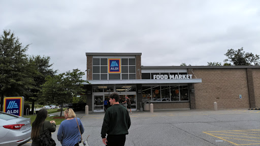 Supermarket «ALDI», reviews and photos, 3214 M.L.K. Jr Blvd, Fayetteville, AR 72704, USA