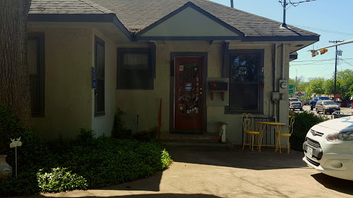 Florist «Seasons Floral & Gifts», reviews and photos, 102 E University Ave, Georgetown, TX 78626, USA