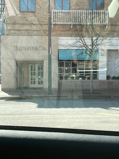 Jewelry Store «Tiffany & Co.», reviews and photos, 301 Nichols Rd, Kansas City, MO 64112, USA