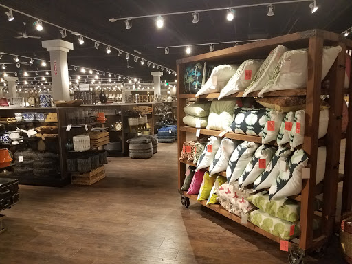 Furniture Store «Living Spaces - Glendale, AZ», reviews and photos, 6767 W Bell Rd, Glendale, AZ 85308, USA