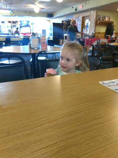 Bowling Alley «Mt. Morris Lanes and Pro Shop», reviews and photos, 9 Erie St, Mt Morris, NY 14510, USA