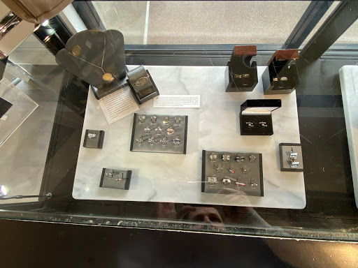 Religious Goods Store «Deseret Book», reviews and photos, 2230 17th St, Santa Ana, CA 92705, USA