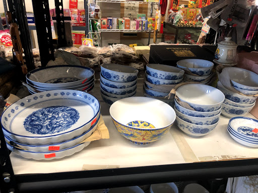 Grocery Store «Valy Vietnamese Oriental Food», reviews and photos, 1147 3rd St, Muskegon, MI 49441, USA