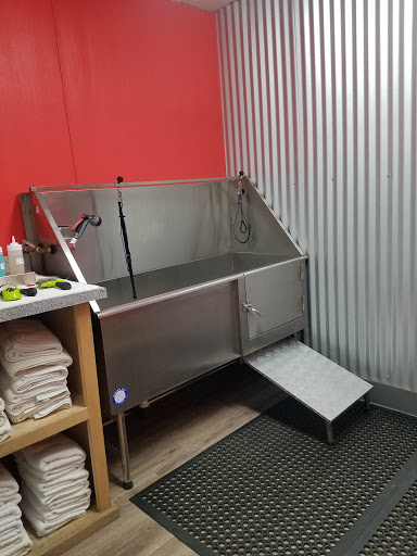 Pet Supply Store «Woof’s Dog Bakery and Holistic Pet Nutrition Center», reviews and photos, 1031 Chetco Ave, Brookings, OR 97415, USA