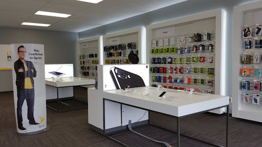 Cell Phone Store «T-Mobile», reviews and photos, 25 City Ave, Bala Cynwyd, PA 19004, USA