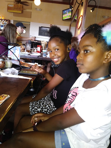 Movie Theater «Marcus North Shore Cinema», reviews and photos, 11700 N Port Washington Rd, Mequon, WI 53092, USA