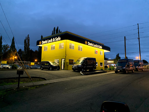 Locksmith «Davis Lock & Safe», reviews and photos, 3880 SW 170th Ave, Beaverton, OR 97007, USA