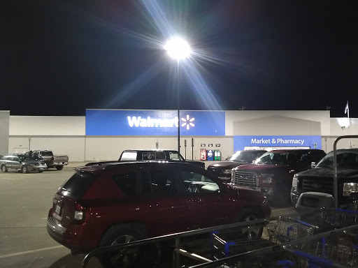 Department Store «Walmart Supercenter», reviews and photos, 150 Commerce Drive, Fairfield, IL 62837, USA