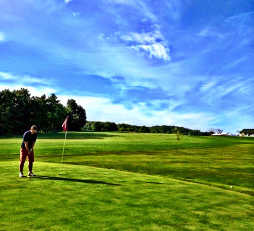 Golf Course «Arrowhead Golf Course & Driving Range», reviews and photos, 350 Murray Ave, Milton, VT 05468, USA