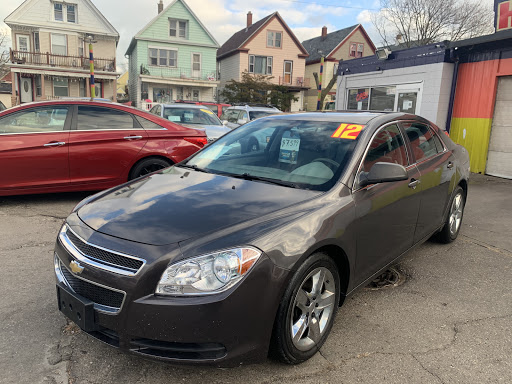 Used Car Dealer «DIAMOND AUTO SALES AND SERVICES 2016», reviews and photos, 1801 W Forest Home Ave, Milwaukee, WI 53204, USA