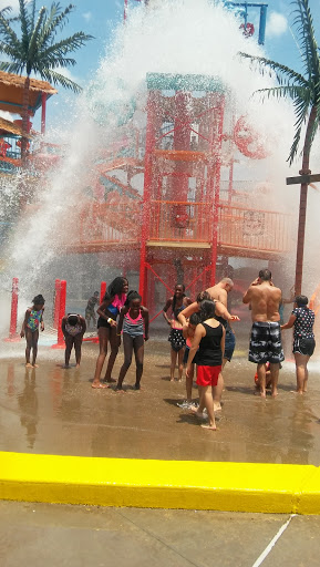 Water Park «Bahama Beach Waterpark», reviews and photos, 1895 Campfire Cir, Dallas, TX 75232, USA