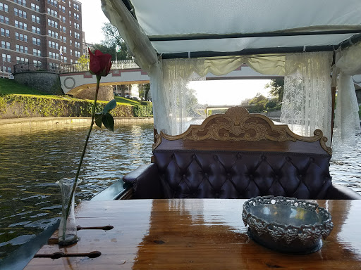 Boat Tour Agency «Ambiance on the Water», reviews and photos, 200 Ward Pkwy, Kansas City, MO 64112, USA
