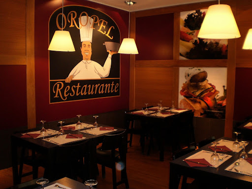 Información y opiniones sobre OROPEL RESTAURANTE BAR de Huesca