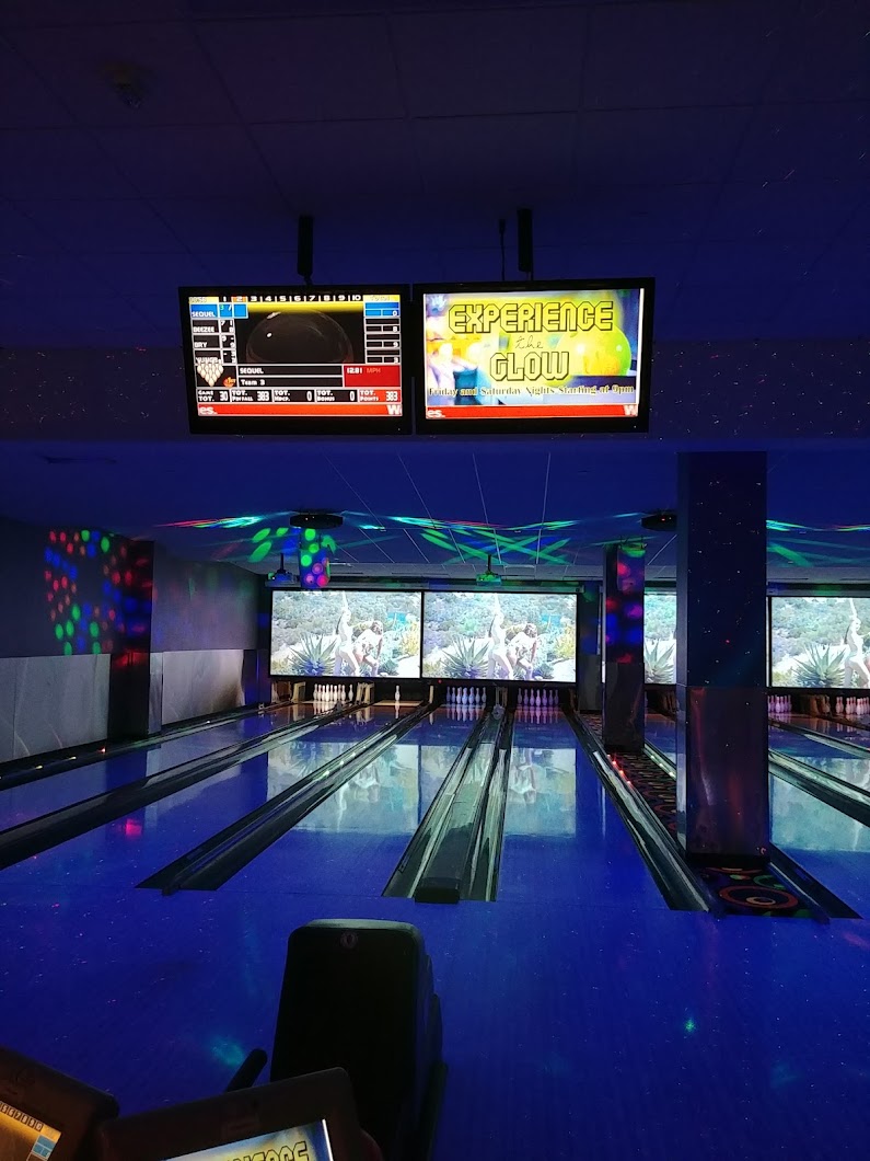 The Absolute Best Bowling in Houston [Updated 2023] Houston Hits