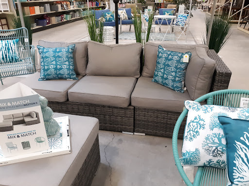 Home Goods Store «At Home», reviews and photos, 5901 Mercury Dr, Dearborn, MI 48126, USA