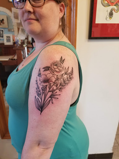 Tattoo Shop «Tuesday Tattoo», reviews and photos, 4025 Judah St, San Francisco, CA 94122, USA