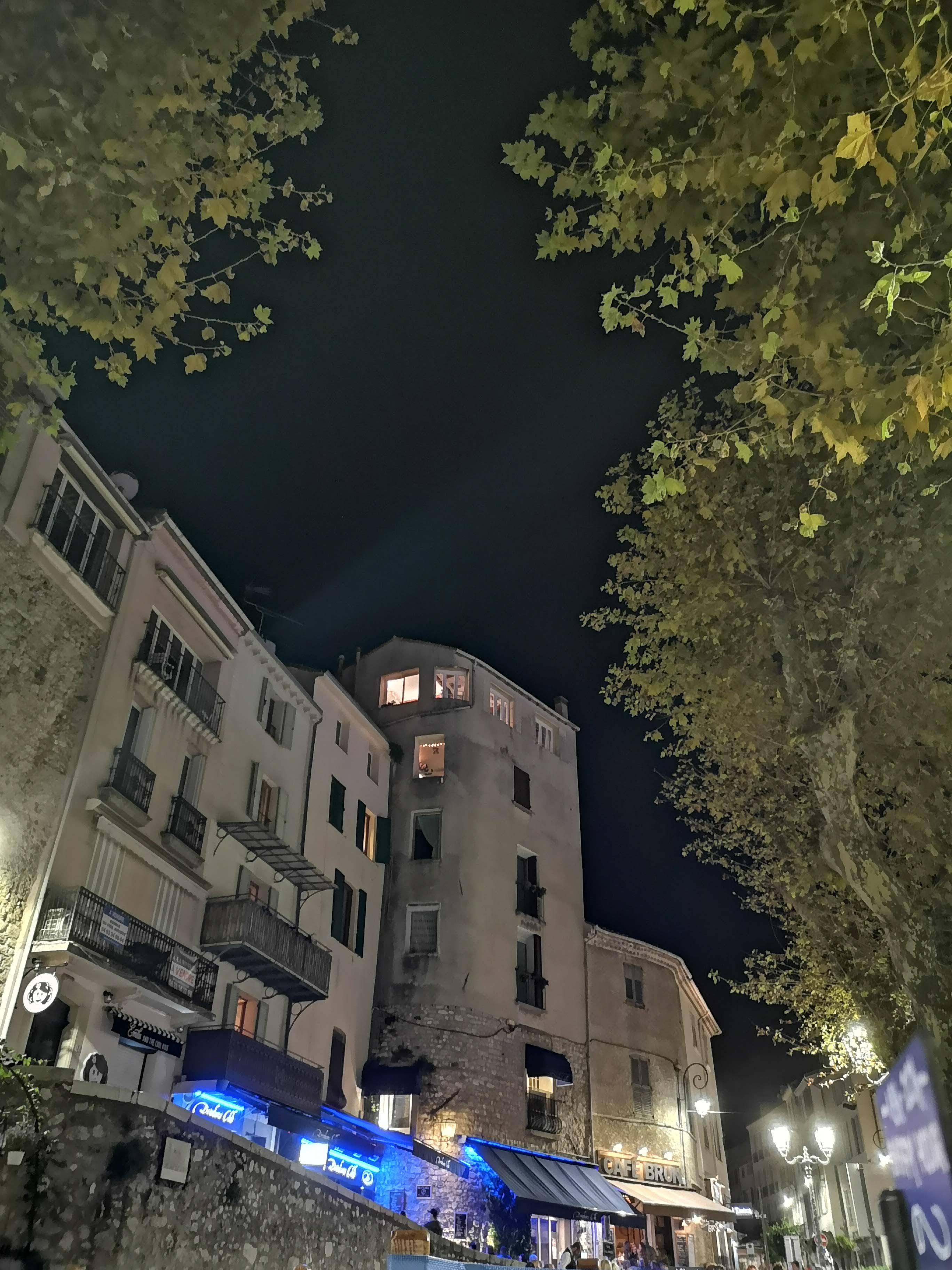 Photo n° 1 de l'avis de Janez.e fait le 06/10/2019 à 22:16