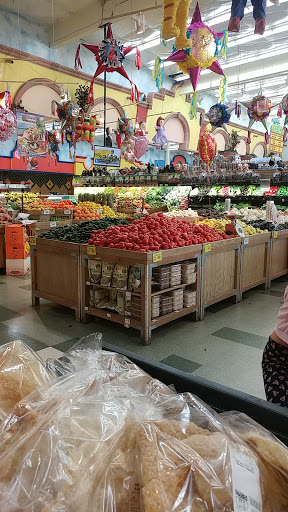 Grocery Store «Mi Pueblo Food Center # 20», reviews and photos, 727 1st St, Gilroy, CA 92020, USA