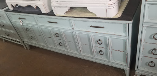 Used Furniture Store «C&D Second Chance», reviews and photos, 201 N Poplar Ave, Sanford, FL 32771, USA