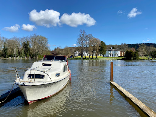 Boat hire Reading